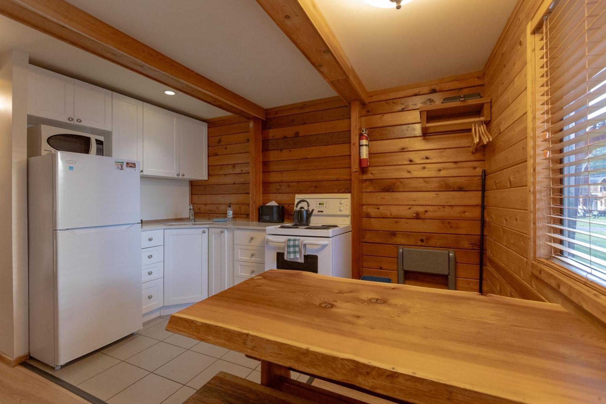 Ocean Village Holiday park Tofino