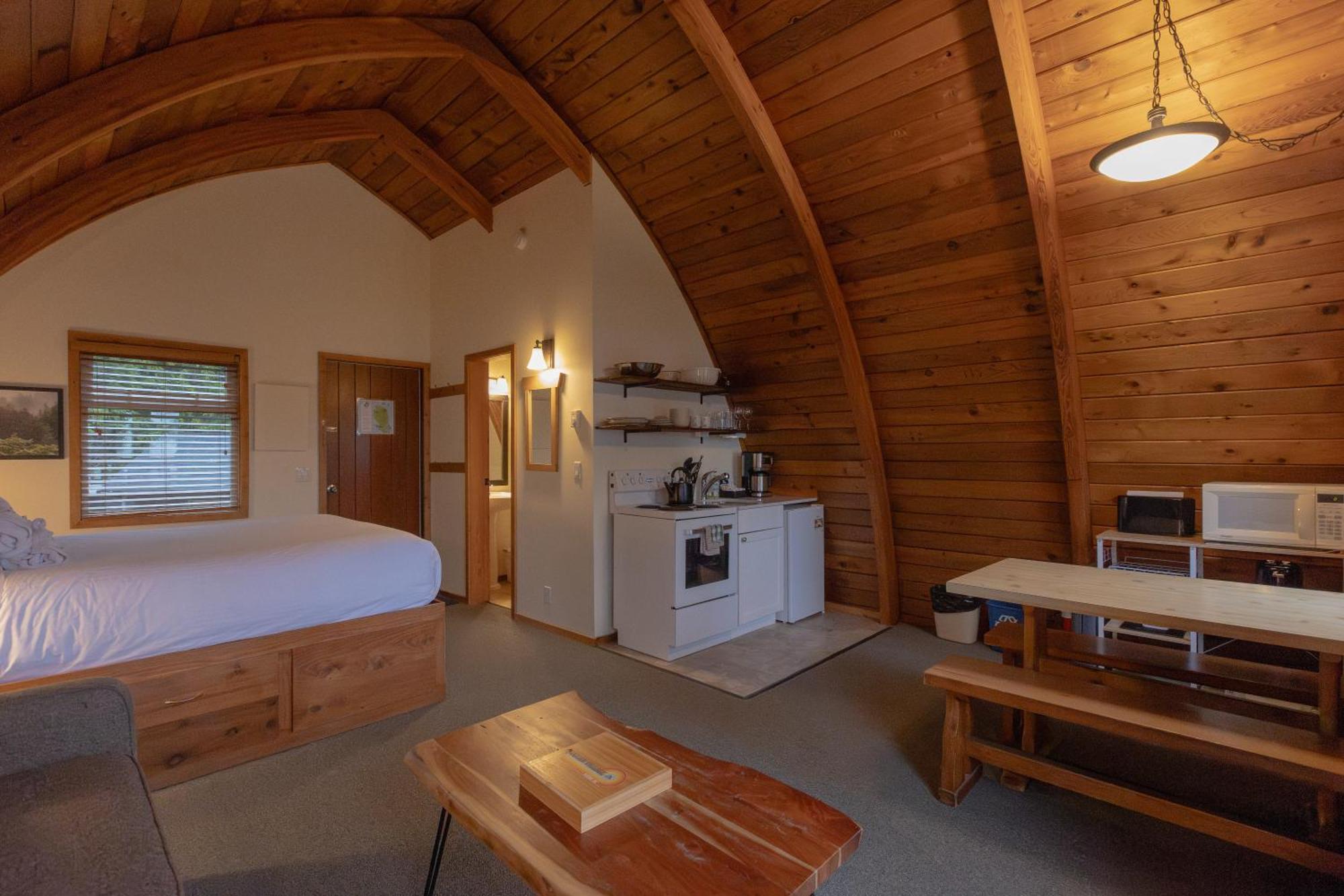 Ocean Village 3* Tofino